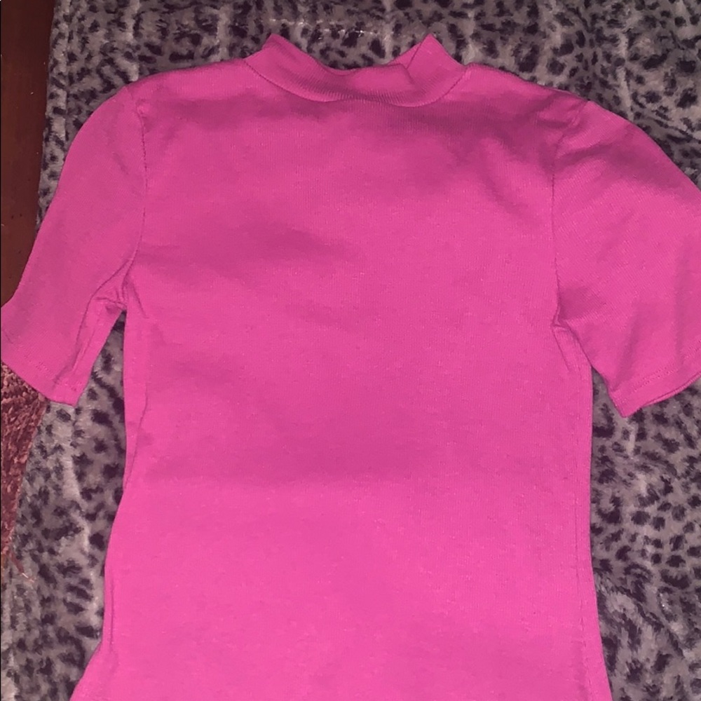 Pink rubbed short sleeve mock neck